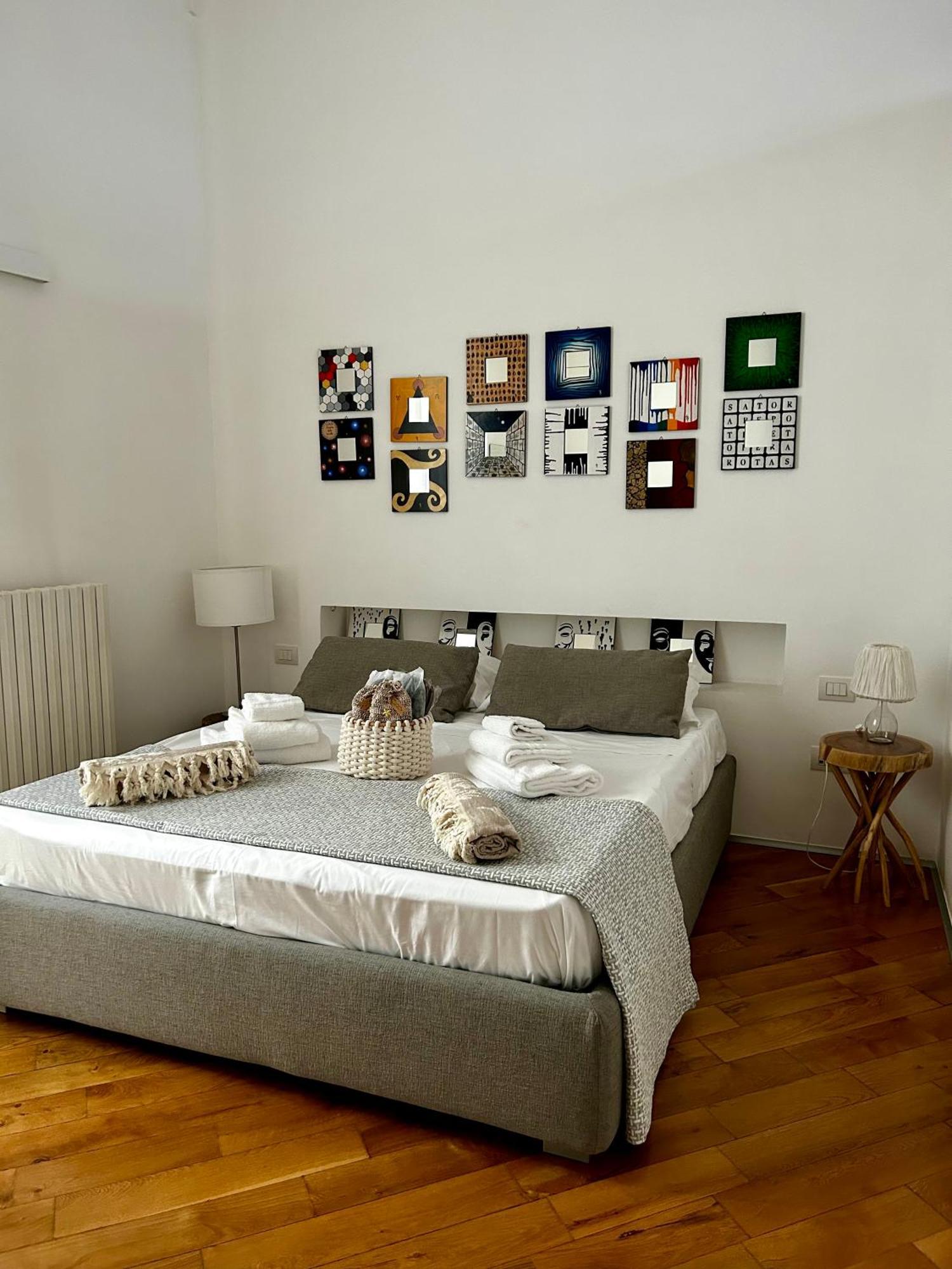 Bijoux Luxury Apartment In Old Town Бари Екстериор снимка